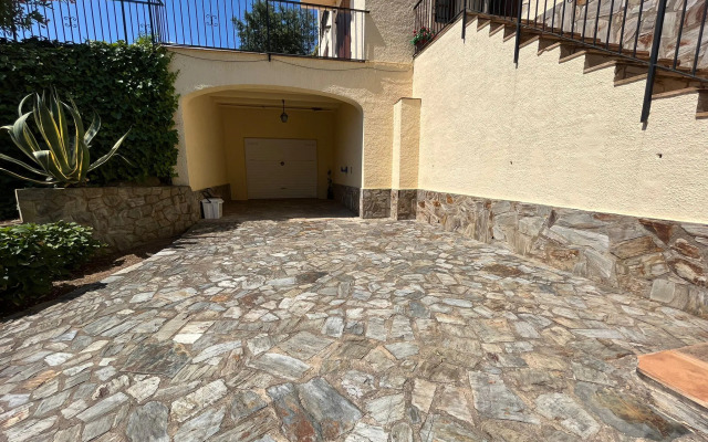 Beautiful holiday home in Calonge with private pool