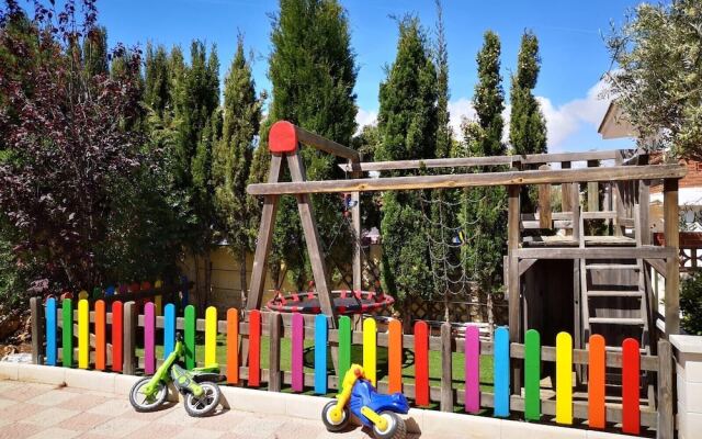Casa ideal para familias con piscina y parque