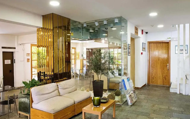 Stefanakis Hotel & Apartments