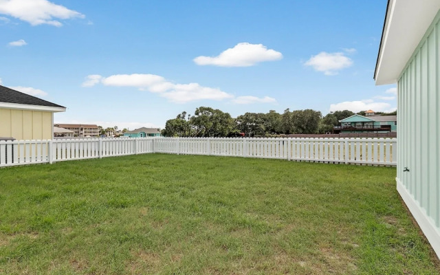 Coastal Retreat 3 Bedroom Home