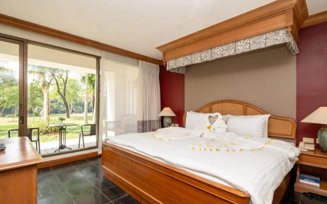 Comsaed River Kwai Resort