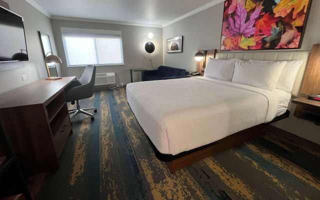 La Quinta Inn & Suites by Wyndham Yakima Downtown