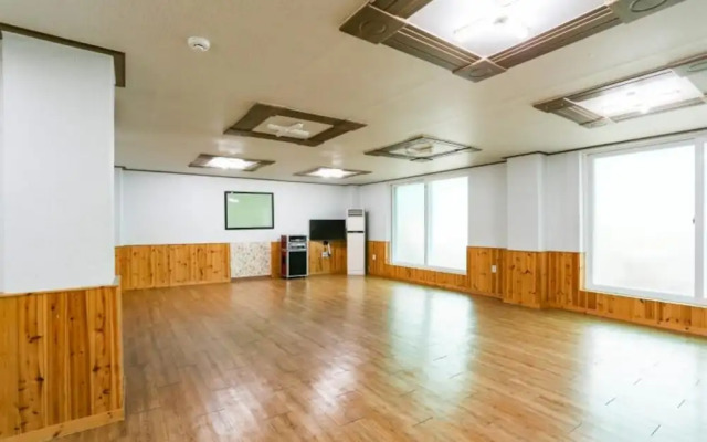 Gapyeong Sagyejeol Pension