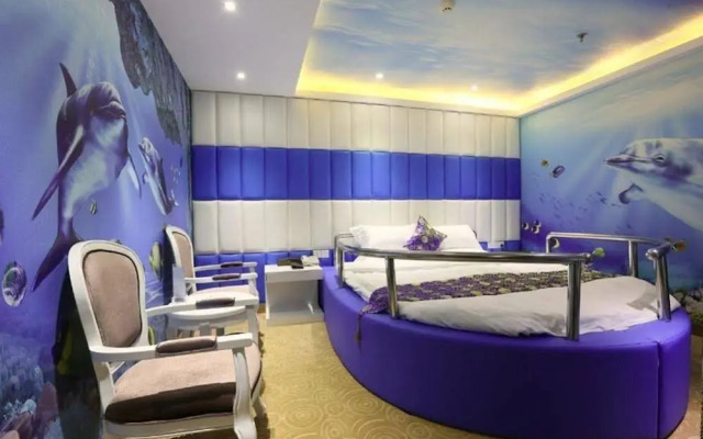 Chongqing Xinhao Theme Hotel