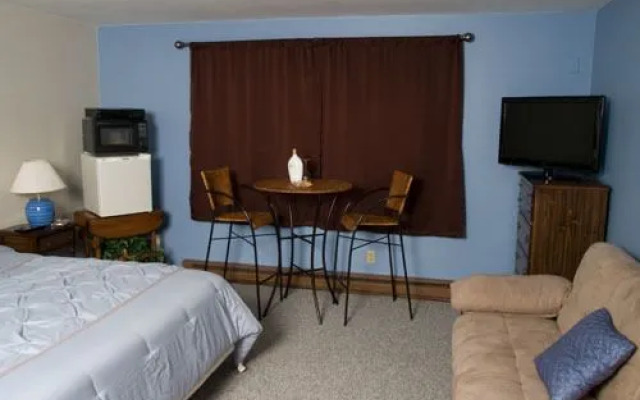 Valhalla Hillside Inn