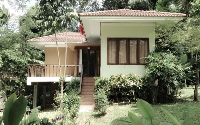 Krabi Green Hill Pool Villas