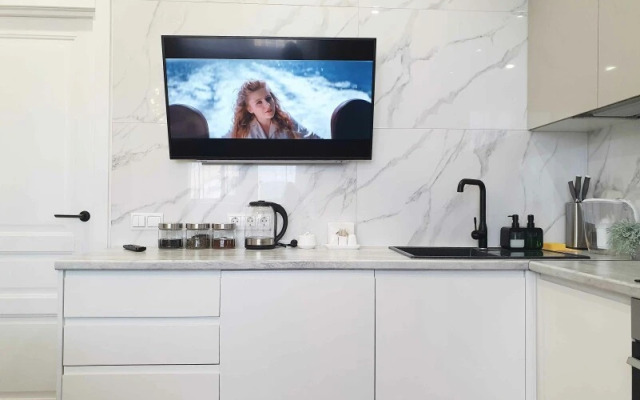 UT Адоратского 1Б