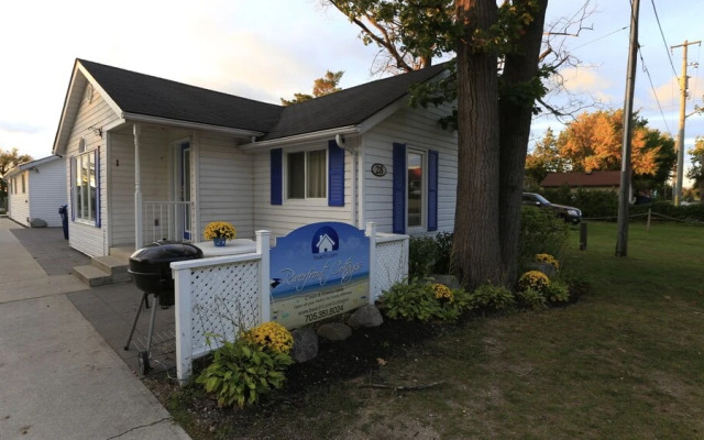 Riverfront Cottages