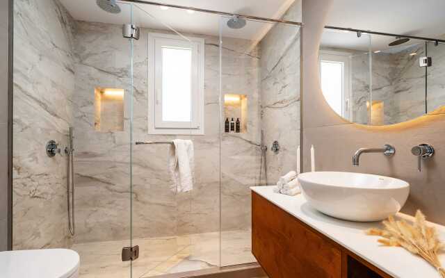 Thalelion Villa Private Pool and Jacuzzi