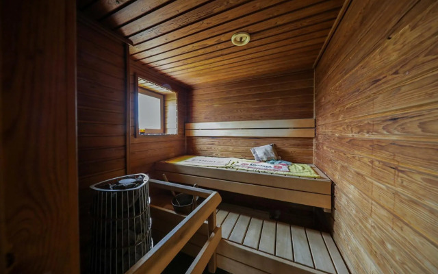 Hulda`s Apartment by the river