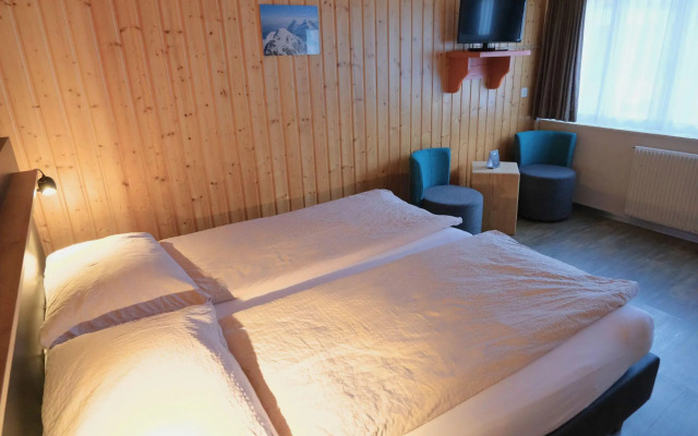 Eiger Lodge Easy