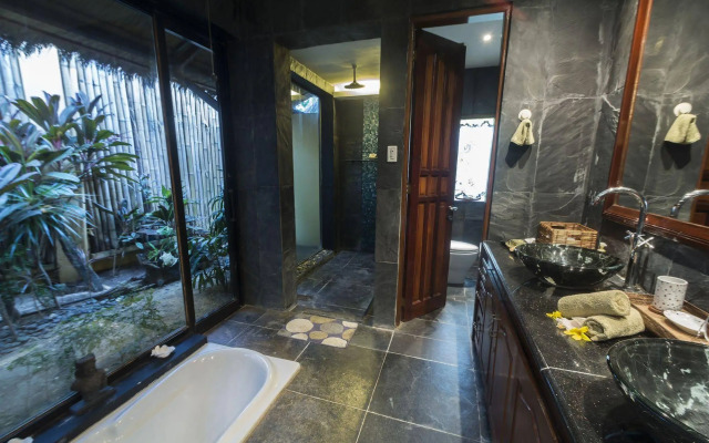 Palm Breeze Villa