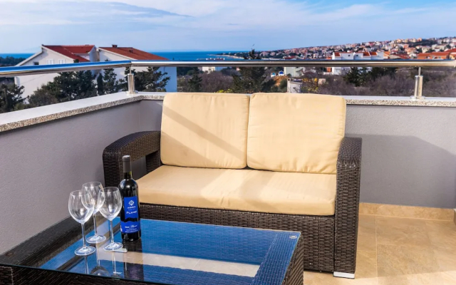 Apartments & Rooms Danivan Pool Villas