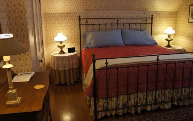 Maplecroft Bed & Breakfast