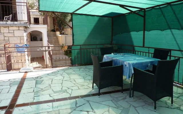 Apartments by the sea Seget Vranjica, Trogir - 976