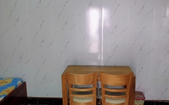 Nha nghi Nguyen Bao  - Tran De Con Dao – Hotel Rooms – Can Tho
