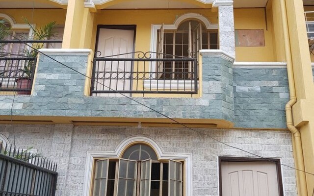 Alaminos Backpackers & Travelers nest