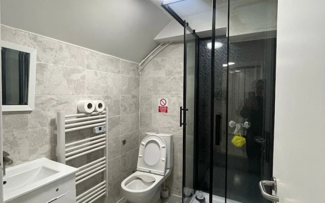 Rahman Hostel - Manchester