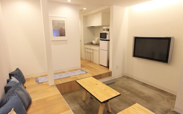 Sekai Hotel Yanagi - Hostel