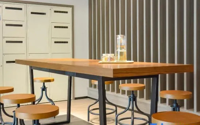 Hanting Hotel (Nanchang Mixc GaoXin Avenue Metro Station Branch)