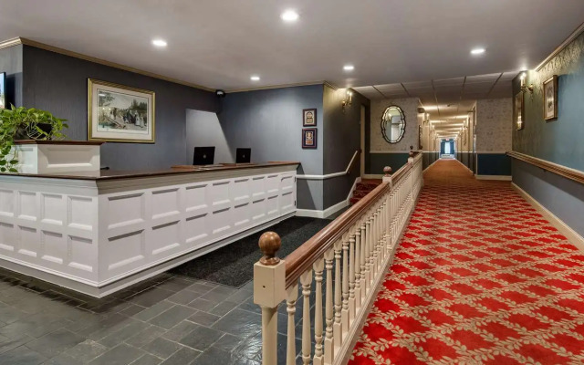 Best Western PLUS Morristown Inn-Florham Park