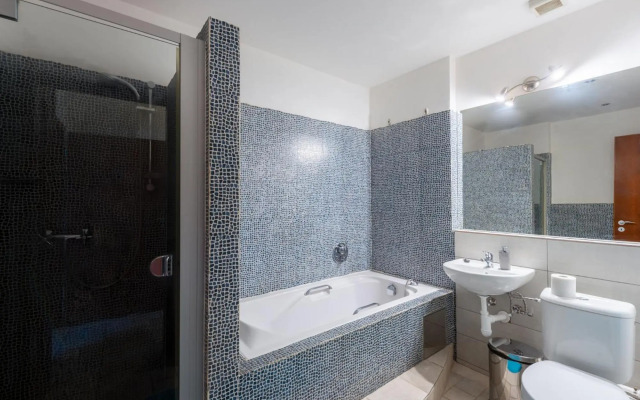 Modern apartment few steps from centre