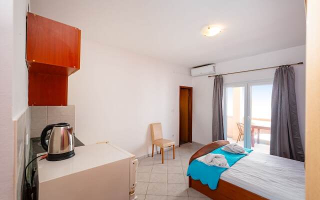 Bonvie Apartments in Center 12 B6