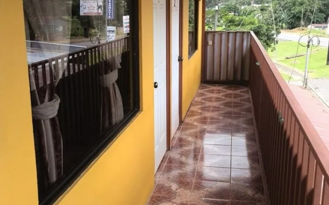 Hotel Los Volcanes Río Celeste