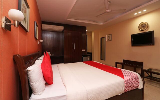 OYO 26915 Hotel North East Residency