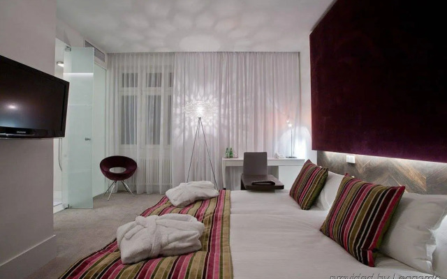 Platinum Residence Boutique Hotel