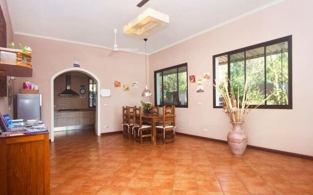 Baan Jai Dee Beach Front Hotel