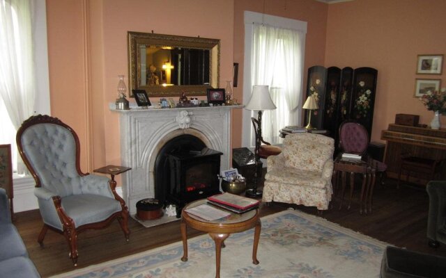 Blair House Heritage Breakfast Inn