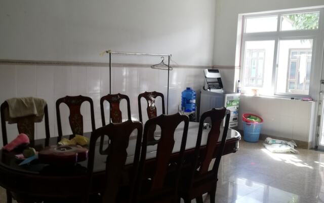 Lien Thuy Hotel