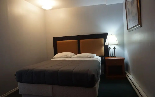 The Mighty Fraser Motel