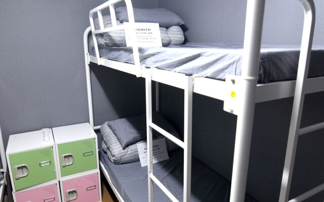 Kimchee Hongdae Guesthouse - Hostel