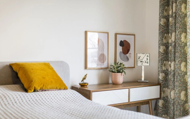 Your Apartment The Little Birdie