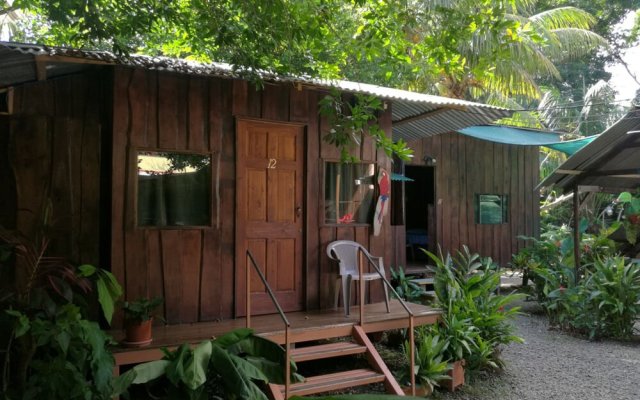 Cabinas Esmo Frente Playa