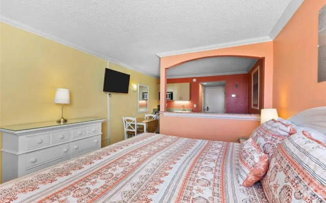Pelican Pointe Clearwater Beach Hotel