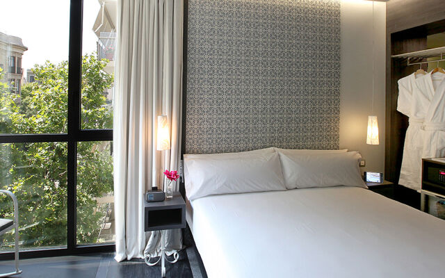 Отель Axel TWO Barcelona - Adults Only