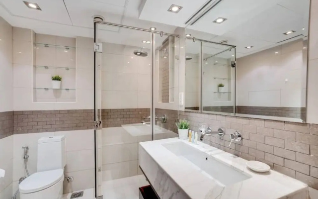 Modern Apartment in Dubai Marina Amazing Pool!