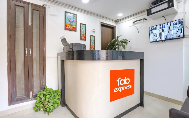 Fabexpress Premium Rooms