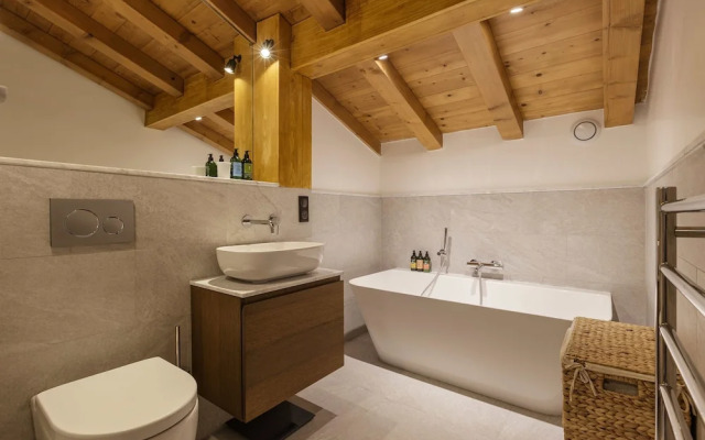 Magnificent Chalet Valhalla 5 Central Chamonix