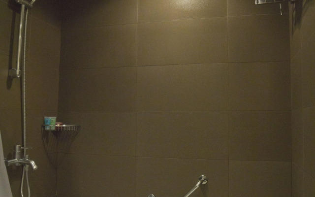 Riviera Mansion Hotel