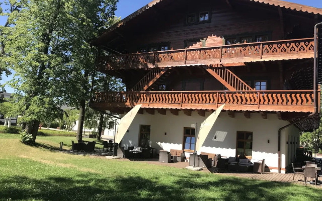 Dworzysko Hotel & Restaurant