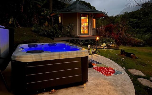 Iao Valley Inn
