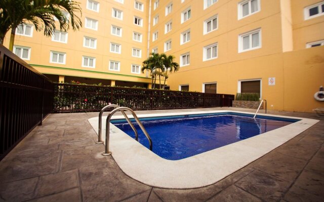 Holiday Inn San Salvador by IHG