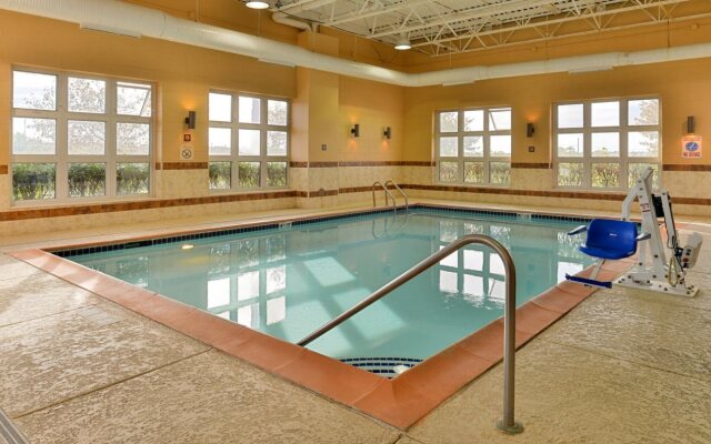 Holiday Inn Express Wixom by IHG