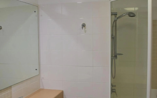 Jubilee Apartment 12