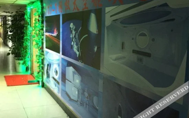 Yuquan Capsule Hostel