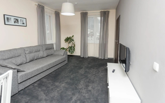 Rakhiv Hotel & Apartments